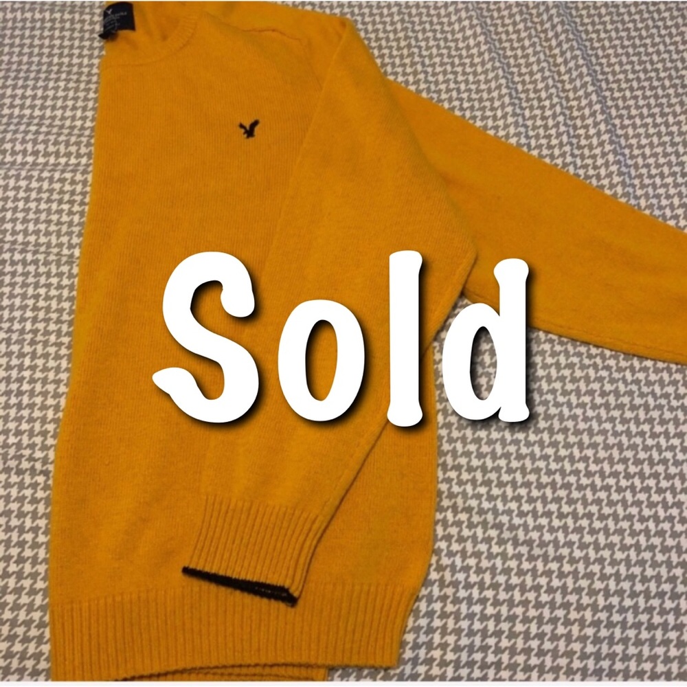 American eagle sweater